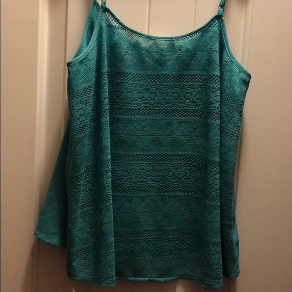 Tank. - Picture 2 of 3